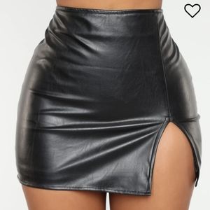 Fashion Nova Black Leather Mini Skirt Brand New XS